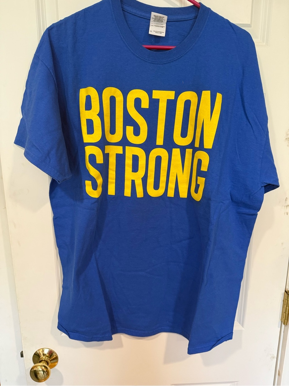 Boston Strong tshirt XL
